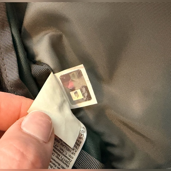 THE NORTH FACE RECON BACKPACK 30L - Picture 7 of 10